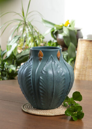 Affinity Vase - Ephraim Pottery
