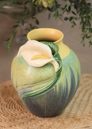 Aria Vase - Ephraim Pottery